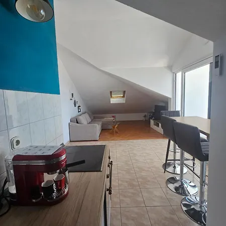 Sea View With Swimming Pool Near Апартаменты Сплит