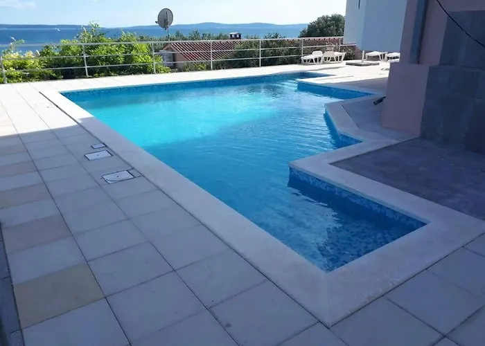Sea View With Swimming Pool Near 스플리트