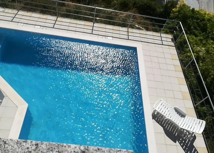 Sea View With Swimming Pool Near * 스플리트