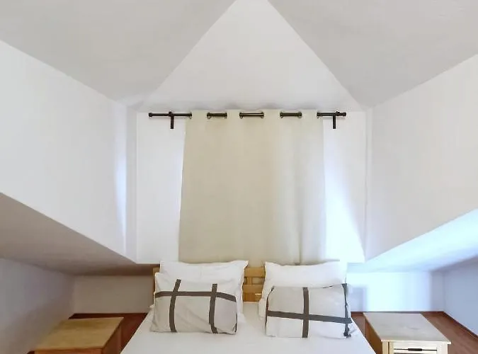 Sea View With Swimming Pool Near