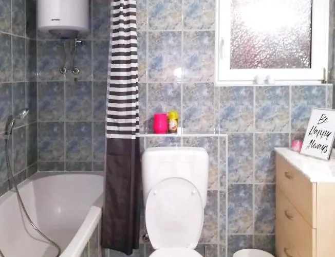 Sea View With Swimming Pool Near 스플리트