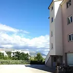 Sea View With Swimming Pool Near